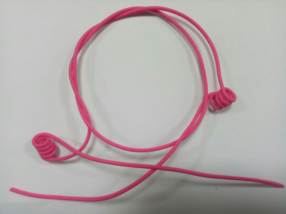Headphones slingshot cable